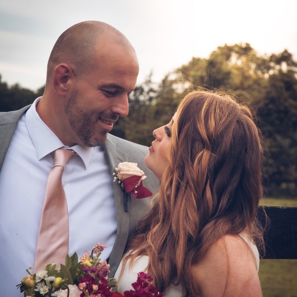 Meet your Posher, Cait - Picture 3 of 4